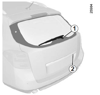 Renault Laguna. Fahrzeug mit aufstellbarer Heckscheibe