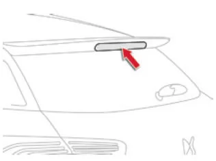 Citroen DS5. Dritte Bremsleuchte